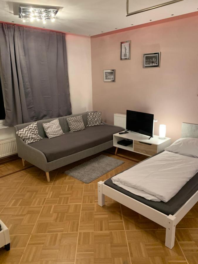 Aschaffapartment 4 Schlafzimmer Bis 10 Personen Bei Aschaffenburg Mainaschaff Eksteriør billede
