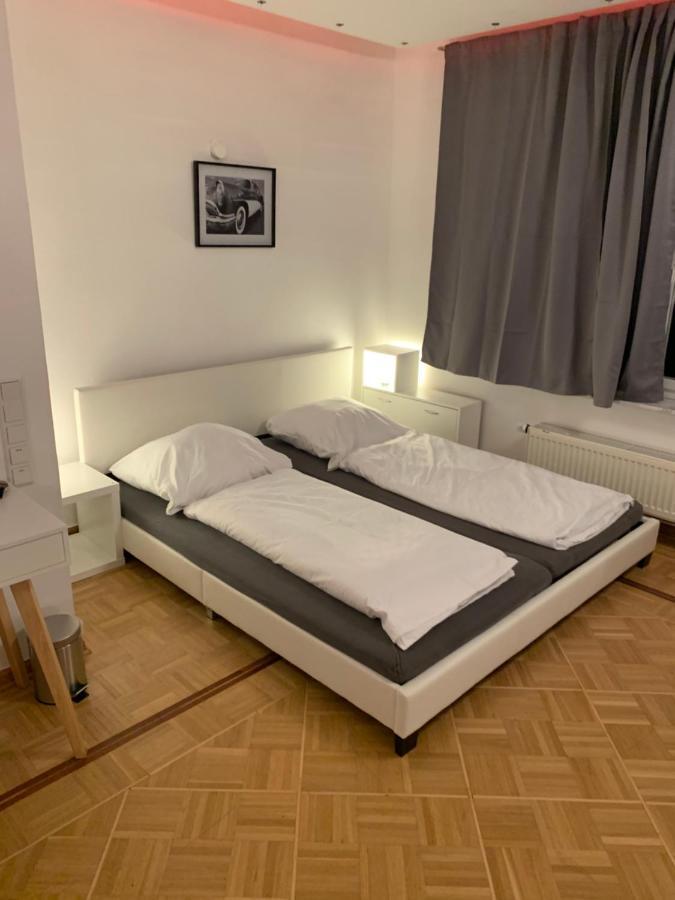 Aschaffapartment 4 Schlafzimmer Bis 10 Personen Bei Aschaffenburg Mainaschaff Eksteriør billede