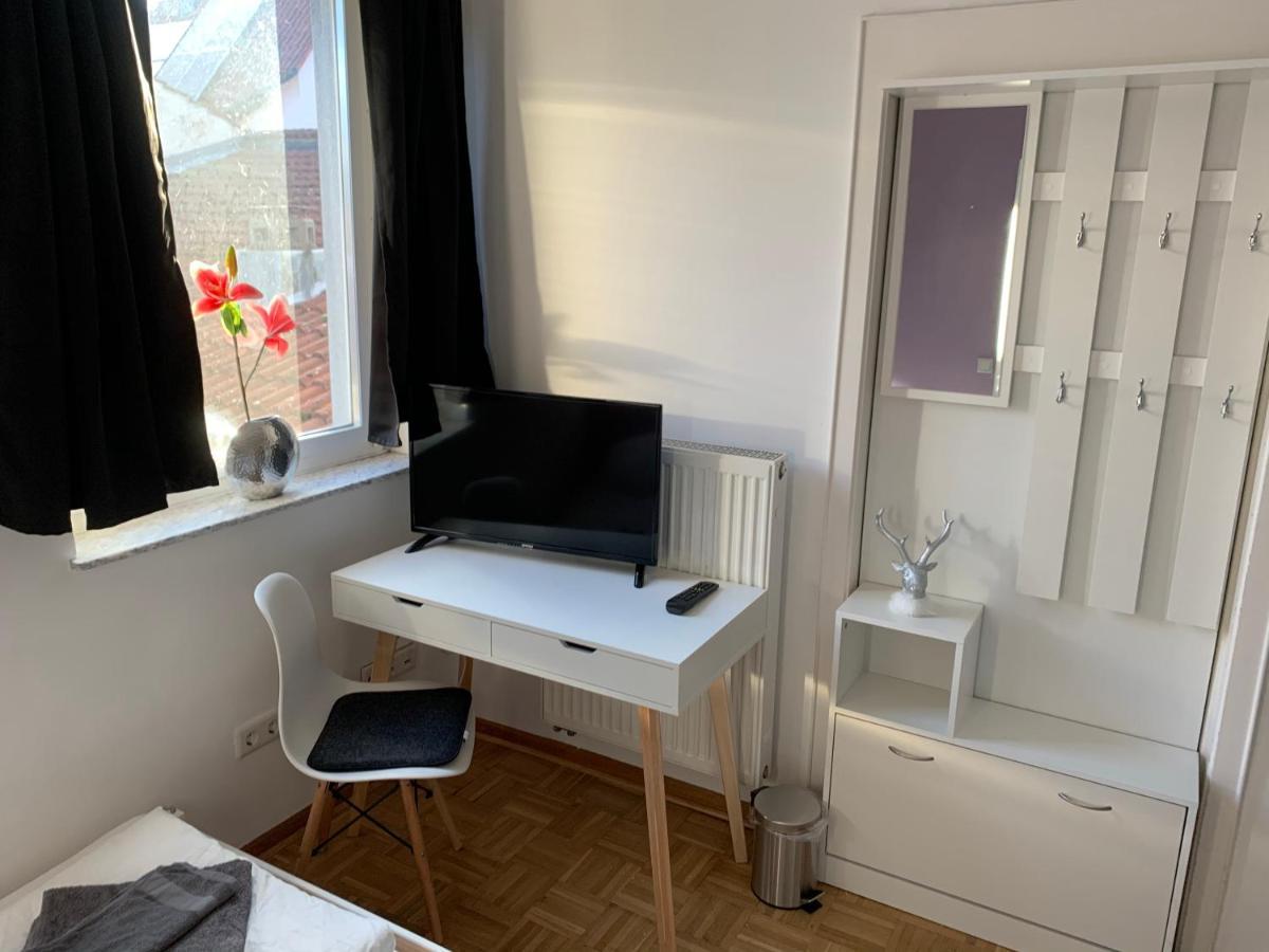 Aschaffapartment 4 Schlafzimmer Bis 10 Personen Bei Aschaffenburg Mainaschaff Eksteriør billede