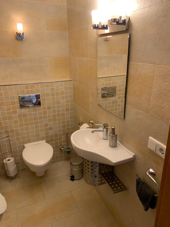 Aschaffapartment 4 Schlafzimmer Bis 10 Personen Bei Aschaffenburg Mainaschaff Eksteriør billede